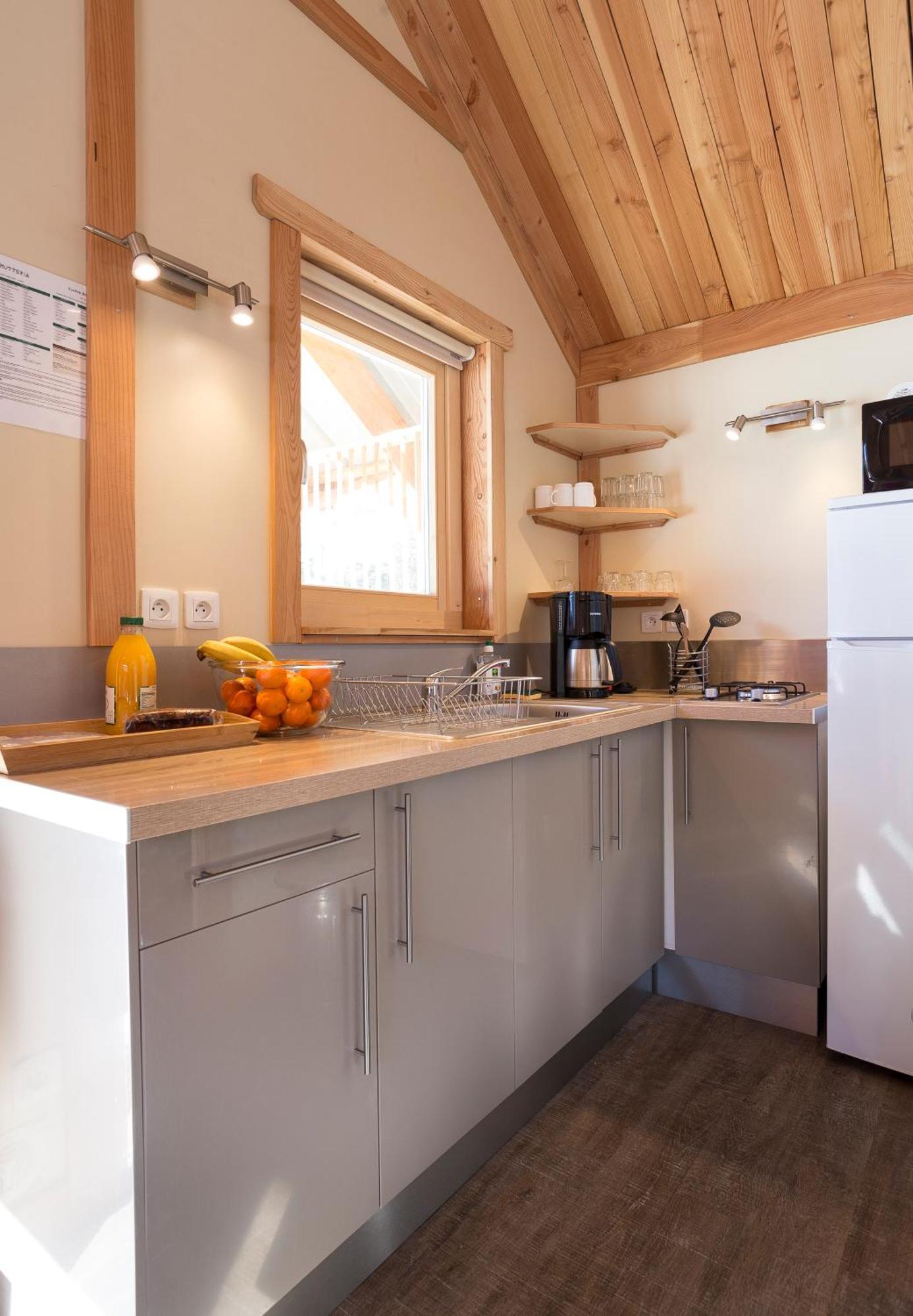 Huttopia Lac D'Aiguebelette Saint-Alban-de-Montbel Habitación foto